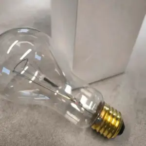 Glühbirne Leuchtmittel A23 / 200-24V 200 Watt 24 Volt 3000-3600 L
